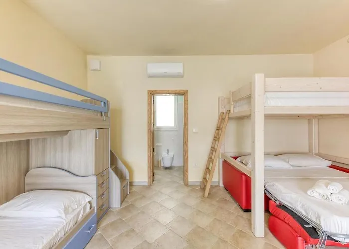 Aparthotel La Spiaggetta 3*
